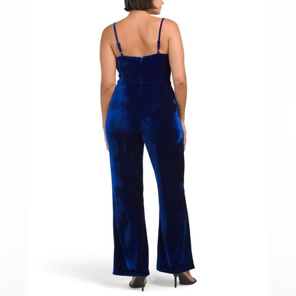❤️SALE❤️ Laundry Sleeveless Velvet Jumpsuit - Picture 2 of 2